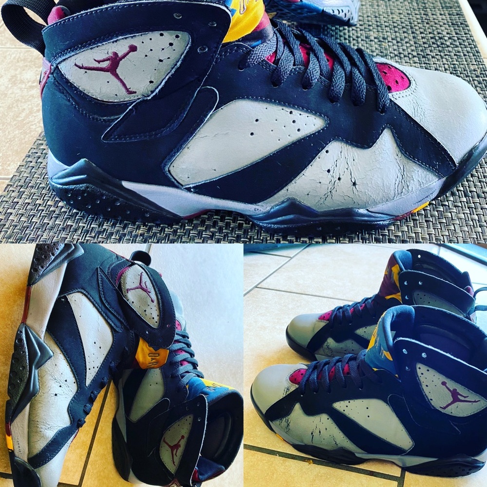 Jordan 7 Bordeaux (few scratches)